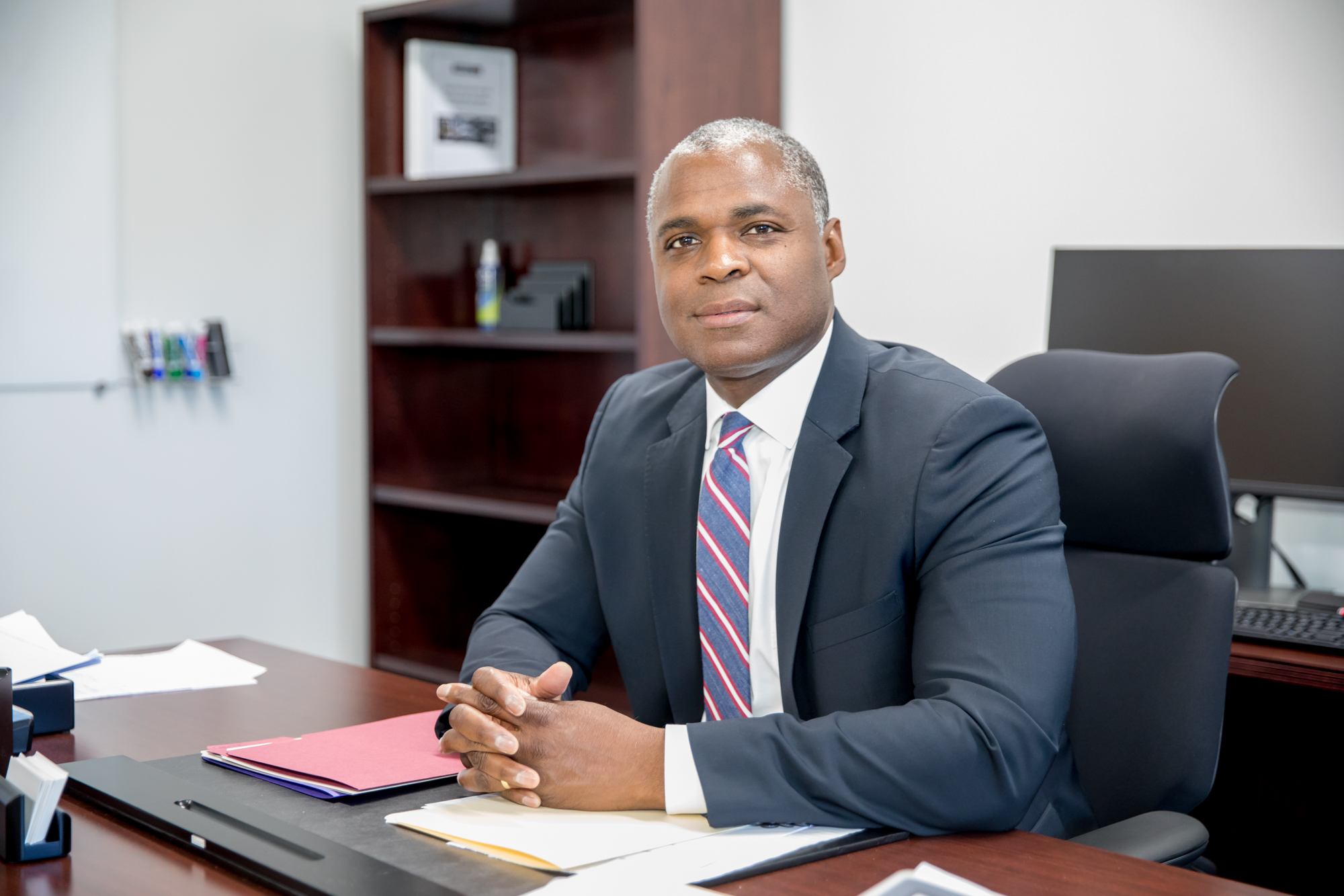 MARTA PIERDE A SU DIRECTOR GENERAL EN MEDIO DE COMPLICACIONES MIGRATORIAS